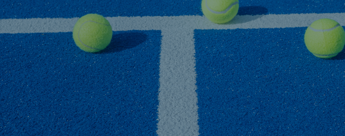 Tennis-Sportbodenbelag als Beispiel für Bodenbelagsprodukte von Sekisui Alveo, ein Kunde von MEGLA